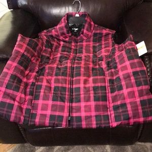 Brand new women’s 3x vest. PLUS SIZE